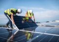 Choosing the Right Roofing Company for Solar Integration